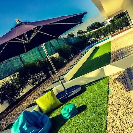 Golden Stone Retreat Pataias