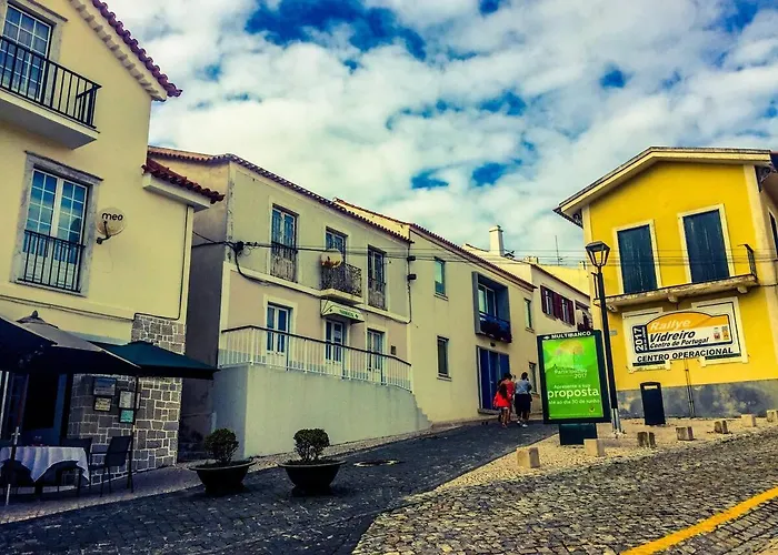 Golden Stone Retreat Pataias